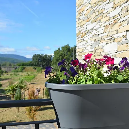 Quinta Do Rio Alva And Glamping Ferienhaus