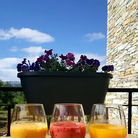 Quinta Do Rio Alva And Glamping * Mouronho