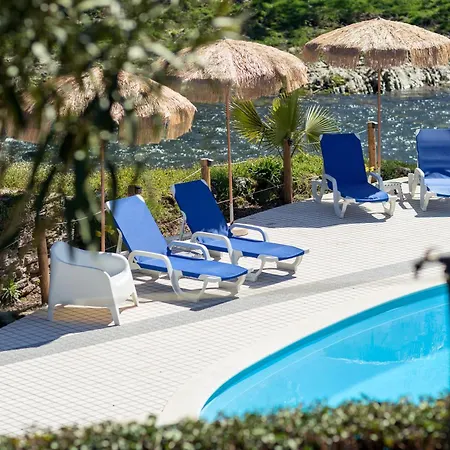 Prázdninový dům Quinta Do Rio Alva And Glamping