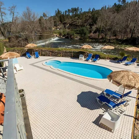 Prázdninový dům Quinta Do Rio Alva And Glamping *