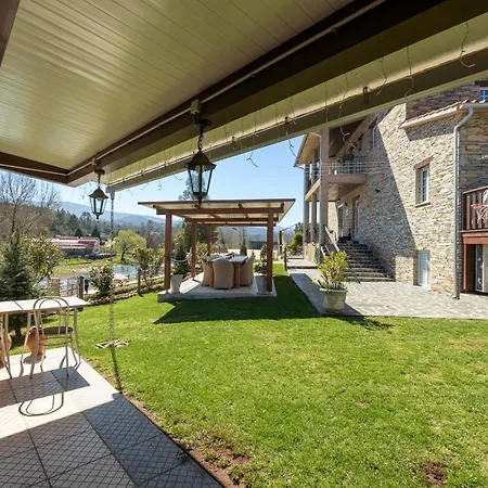 Quinta Do Rio Alva And Glamping Ferienhaus