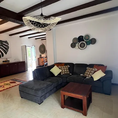 Quinta Do Rio Alva And Glamping * Mouronho