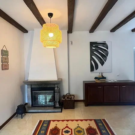 Feriehus Quinta Do Rio Alva And Glamping