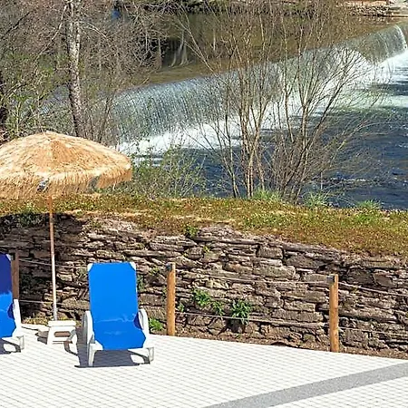 Σπίτι διακοπών Quinta Do Rio Alva And Glamping *