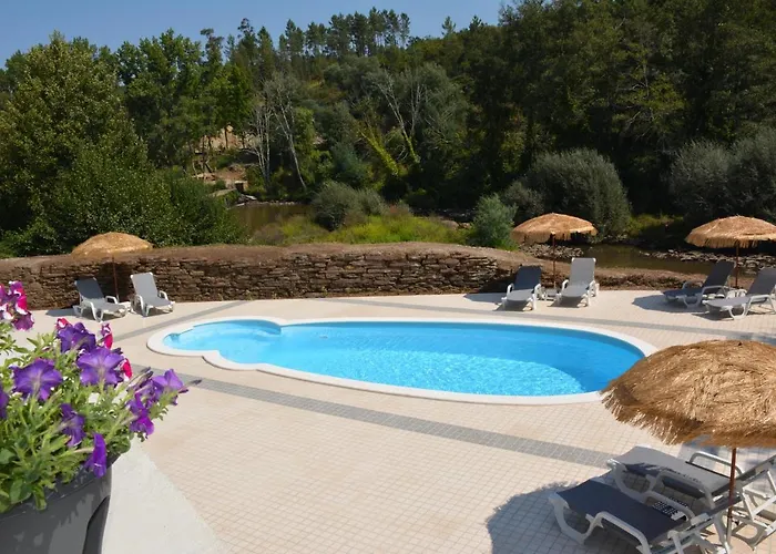 Quinta Do Rio Alva And Glamping Hébergement de vacances