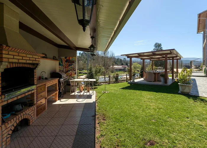 Quinta Do Rio Alva And Glamping * Mouronho